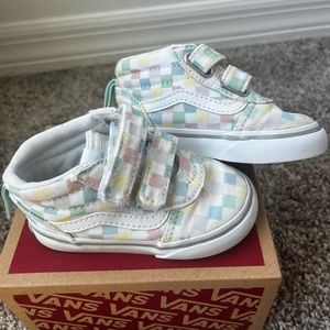 Vans toddler sneaker mid